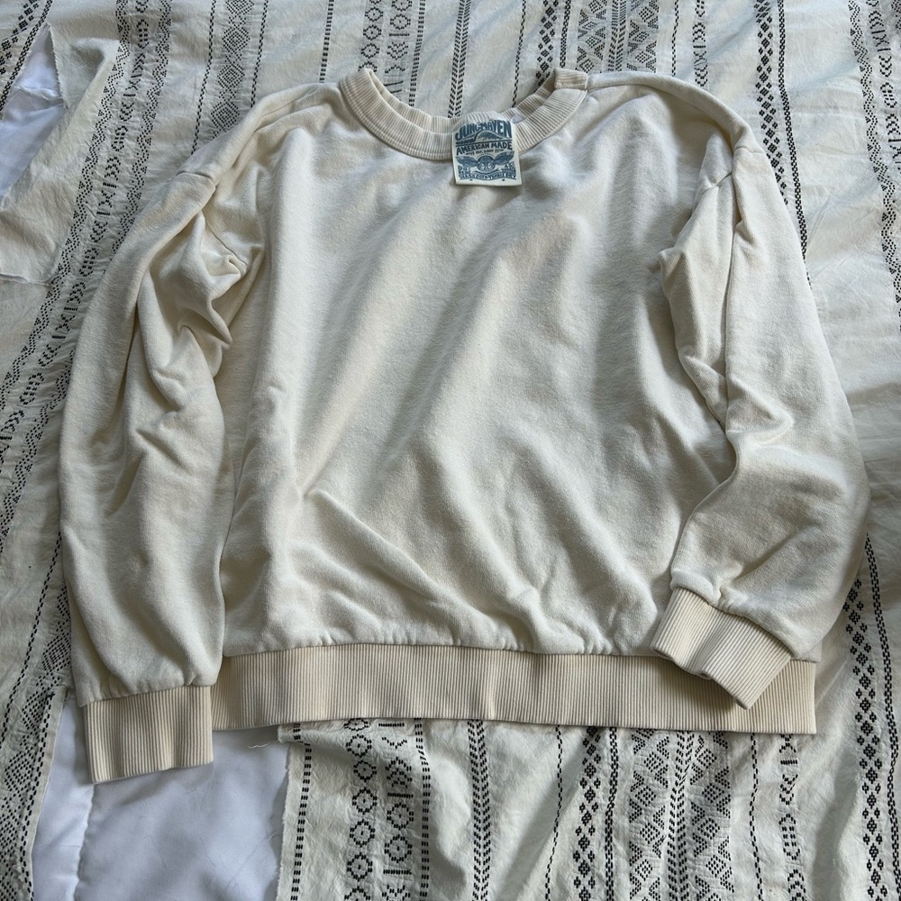 Cozy Cream Sweatshurt